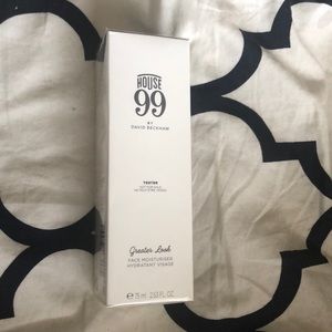 Face moisturizer for men